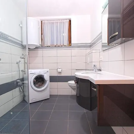 Fuer 7 Personen Ca 70 Qm In Vinkuran, Istrien Istrische Riviera Appartement
